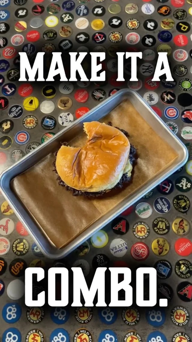 Add fries or poutine and a drink to your fav dish and level up your Streats experience.#streats #combo #poutine #smash #smashburger